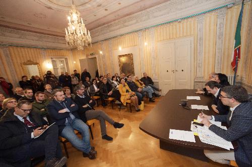 Incontro, a Cormons, con l'assessore alle Autonomie locali del Friuli Venezia Giulia, Pierpaolo Roberti e i sindaci del territorio dell'ex provincia di Gorizia